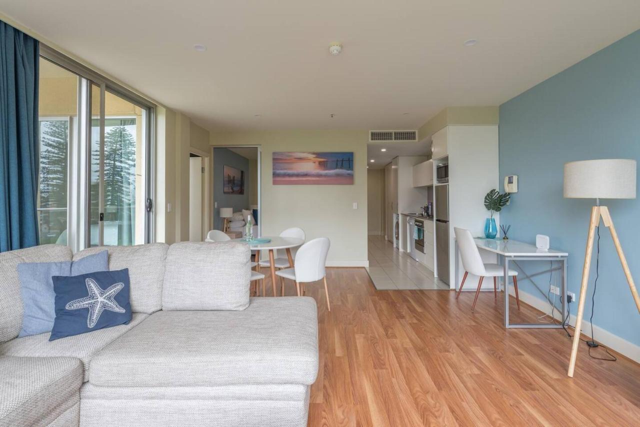 Beachside Luxury Apartments One & Two Bedroom In Beachfront Oaks Pier Building Glenelg Eksteriør bilde