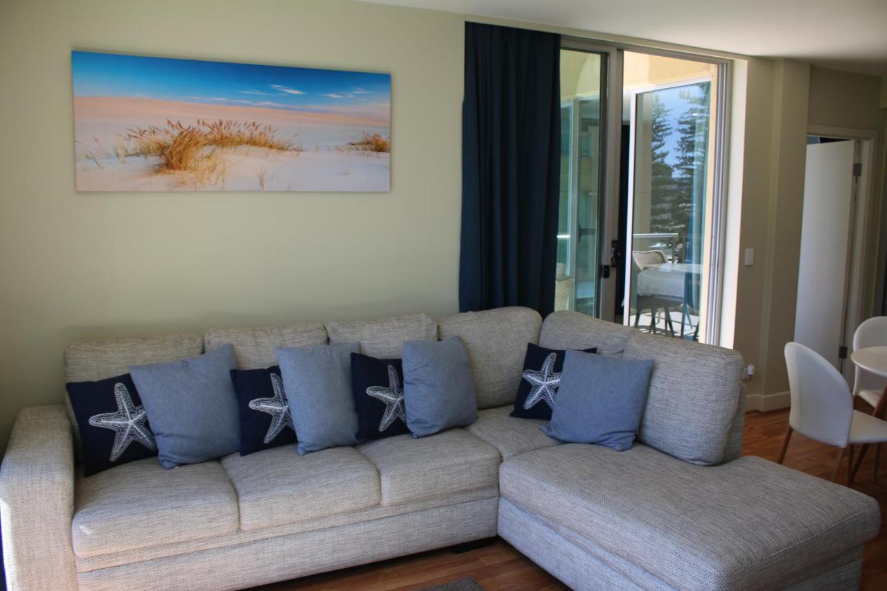Beachside Luxury Apartments One & Two Bedroom In Beachfront Oaks Pier Building Glenelg Eksteriør bilde